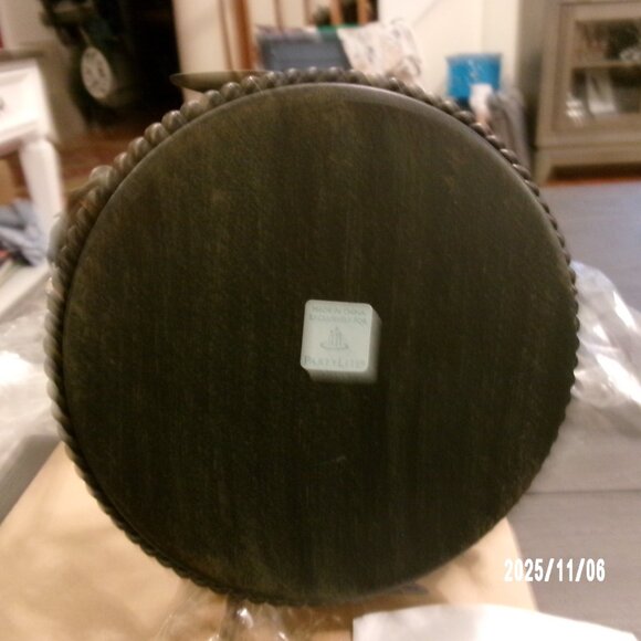 PartyLite Garden Lites Hanging Candle Holder P8102 Metal Leaf Black Lantern w/Bx - Picture 6 of 9